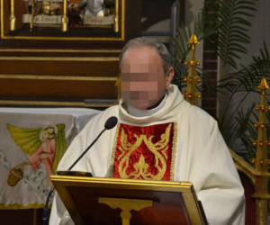 Ksiądz stanie przed sądem za głośne pieśni