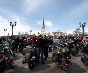 Jasna Góra: Pielgrzymka w środku pandemii. Motocykliści rozpoczęli sezon