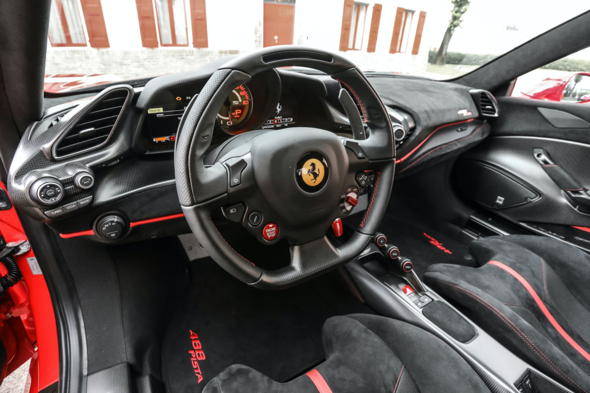 Ferrari 488 Pista 