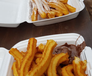 Festiwal Smaków Food Trucków w Olsztynie. Tłumy mieszkańców nad Ukielem [ZDJĘCIA]