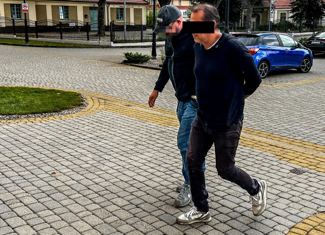 Grał włoskiego amanta, a w toalecie nagrywał kobiety. Teraz siedzi w areszcie