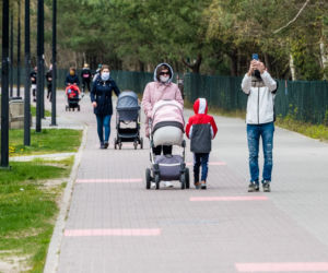 Nadmorskie spacery znów legalne, ale...o tym warto pamiętać