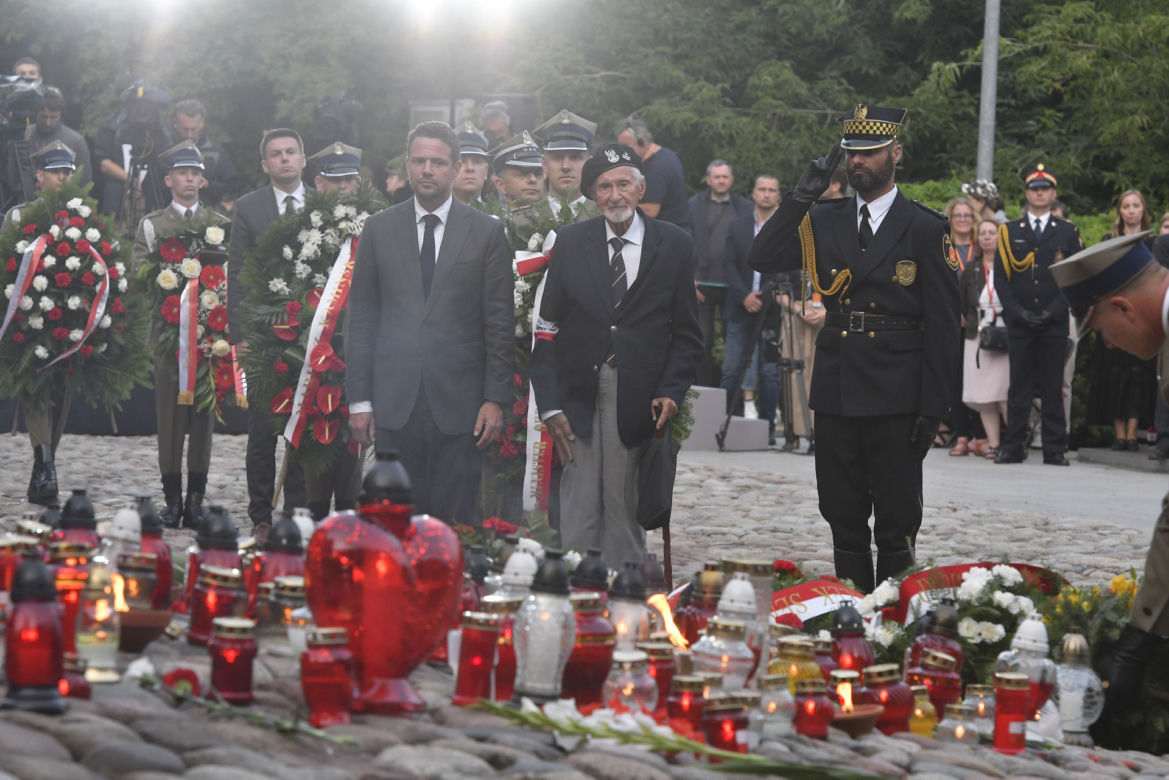 Prof. Leszek Żukowski przyznał: - Lata minęły ale wspomnienia nadal są żywe. Zawsze 1 sierpnia dużo się przypomina. Bardzo głęboko przeżywam ten dzień.