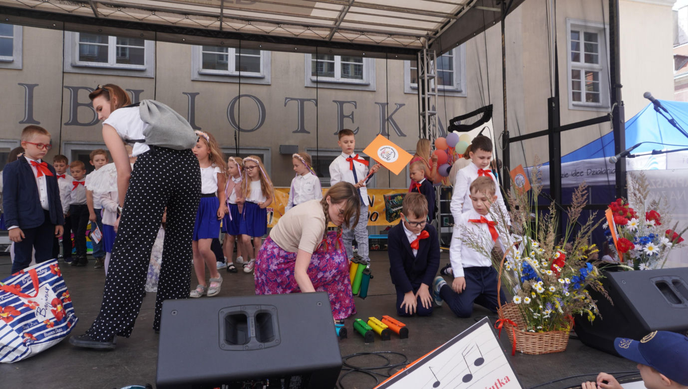 Dni Muzyki 2024  w Olsztynie. Stare Miasto opanowali miłośnicy tańca i śpiewu. Zobacz zdjęcia!