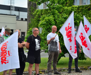 Związkowa Solidarność w MAN BUS nadal protestuje! Dziś przed zakładem było głośno