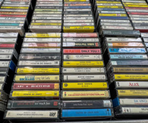 Nasi rodzice słuchali z nich muzyki. W PRL-u to był hit. Kolekcjonerzy szukają perełek