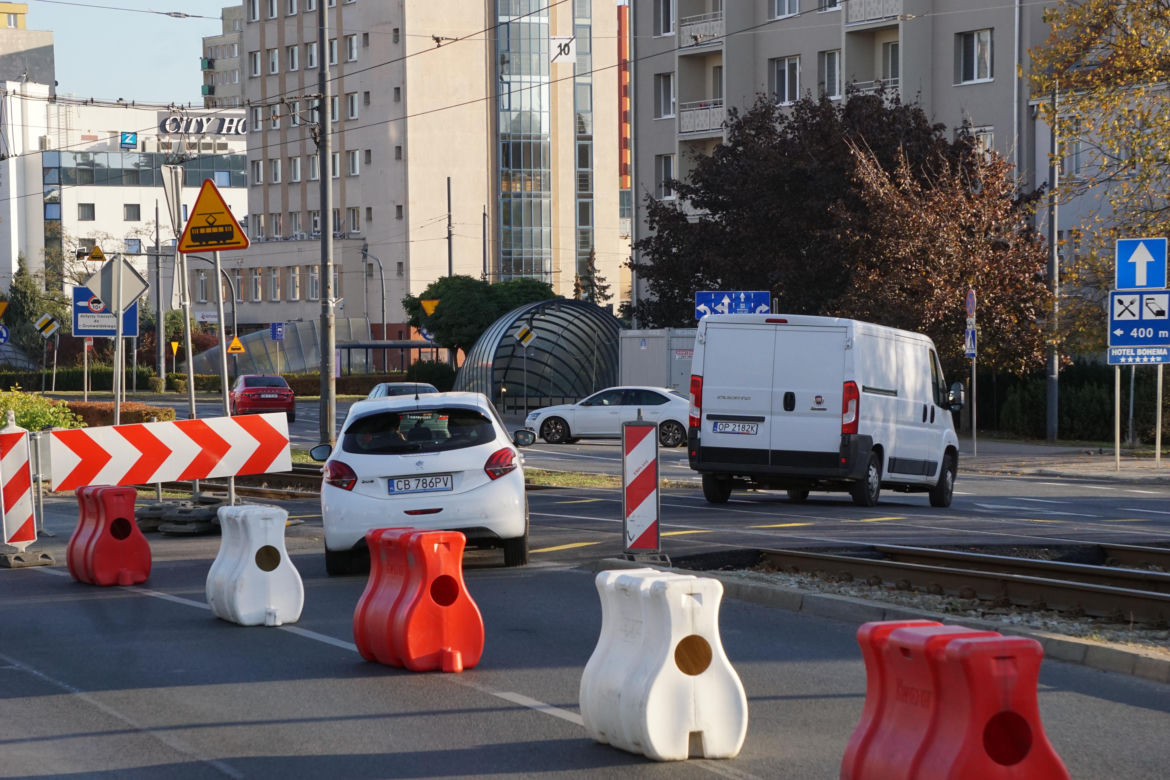 Ruszyła naprawa mostu Bernardyńskiego. Kierowcy autobusów nie mają łatwego życia