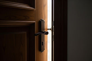 Brutalny atak w Jastrzębiu-Zdroju. Co grozi 49-latkowi za pobicie żony?