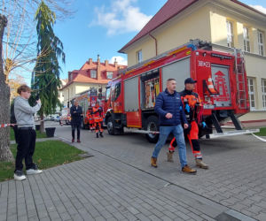 Próbna ewakuacja w zamojskim rolniczaku