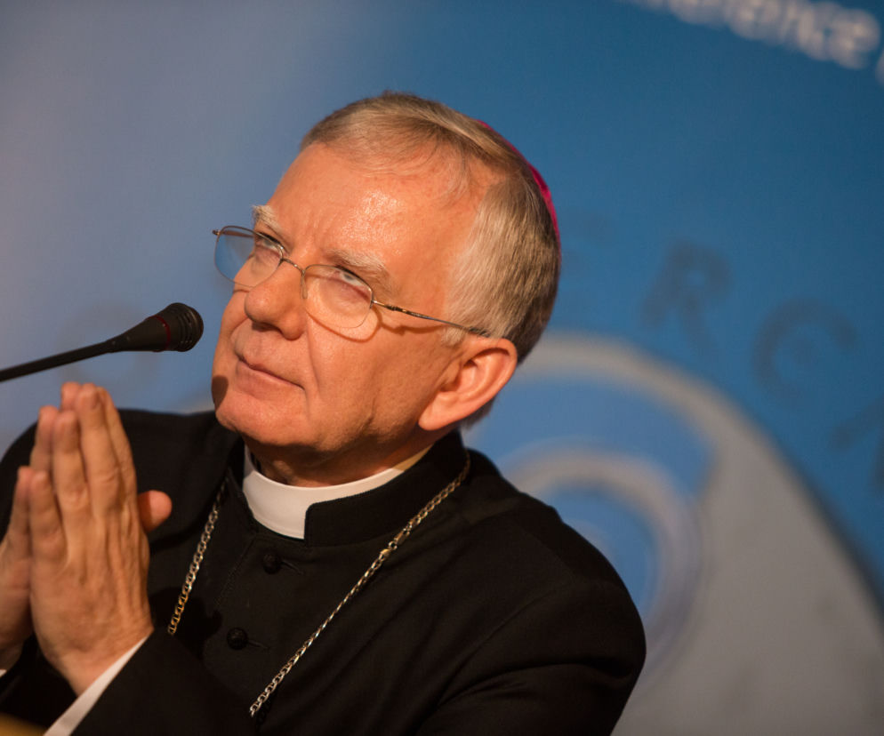 Abp Jędraszewski JAWNIE agituje za Dudą?! Te słowa nie przejdą bez echa