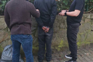 Zniknęło 2200 smartwatchy za fortunę. Podejrzani to młodzi mężczyźni z Afryki