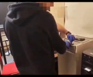 Miesiącami znęcał się nad swoją partnerką, nie oszczędził też jej psa. Wyrzucił Maltańczyka przez okno!