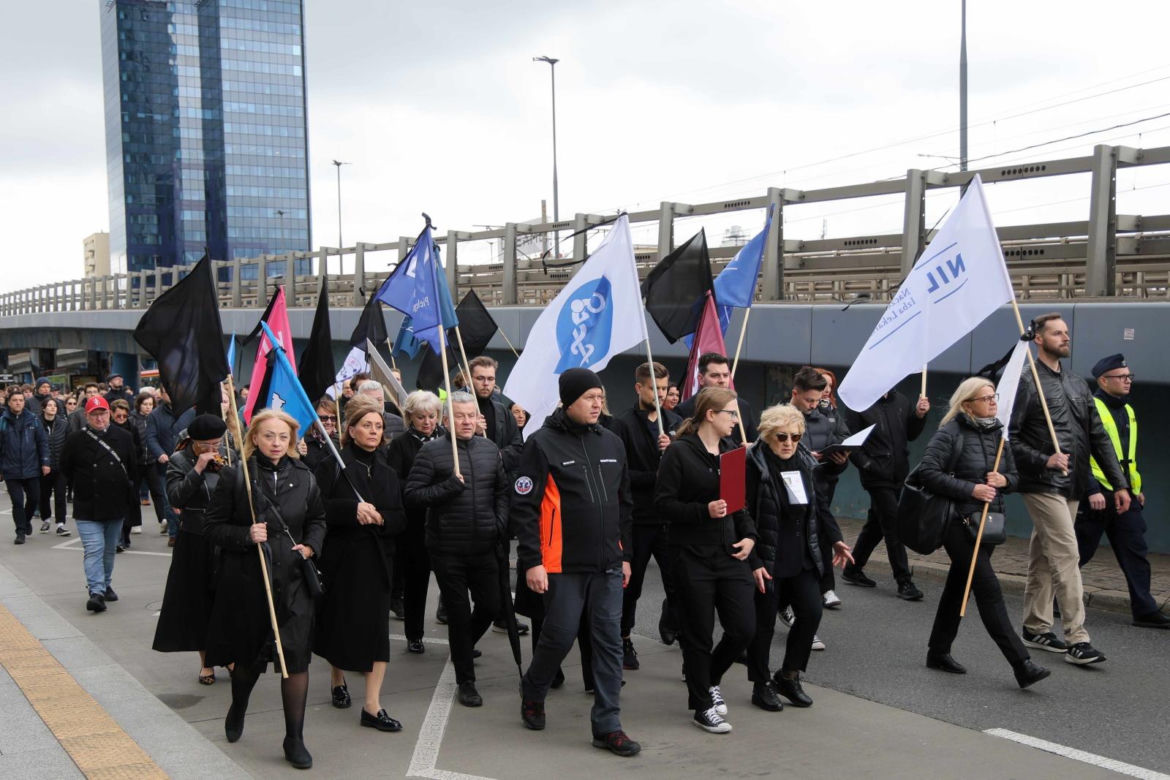   Razem przeciw przemocy. Medycy protestują w Warszawie