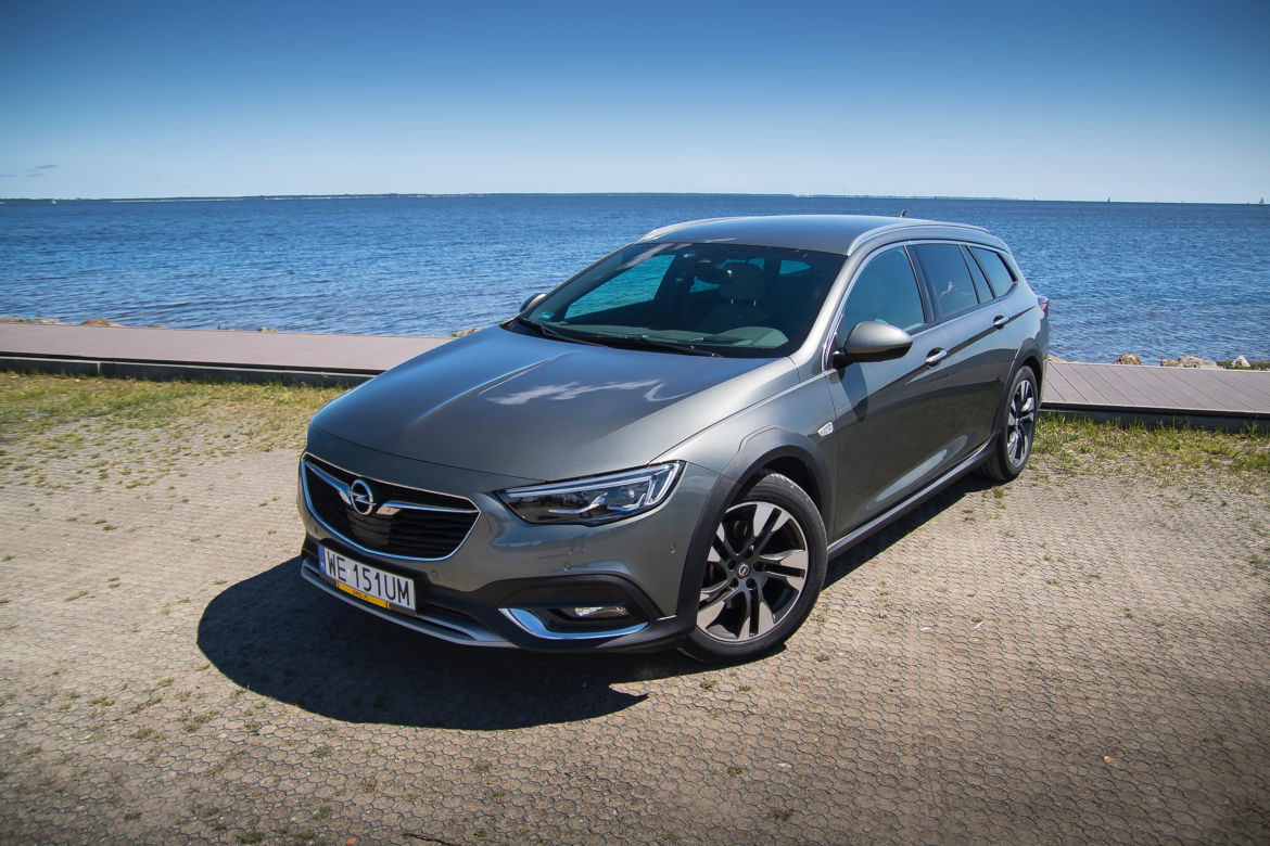 Opel Insignia Country Tourer 1.6 Turbo 200 KM A6