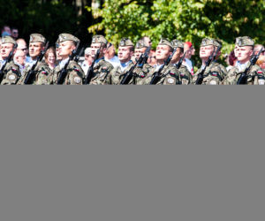 Defilada wojska w Warszawie