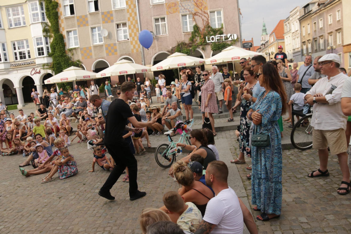 Olsztyński Festiwal Teatrów Ulicznych 2023. Tak bawili się mieszkańcy [ZDJĘCIA]