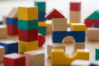 Młodzieżowe Słowo Roku 2023. Język młodych – zagadka dla reszty świata?