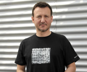 Robert Więckiewicz zaczynał w technikum budowlanym. Tak wyglądała jego niezwykła metamorfoza
