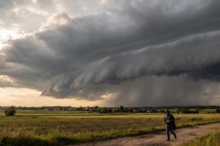 Ekstremalne upały w Polsce osiągną 40 stopni. Gdzie uderzą gwałtowne burze?