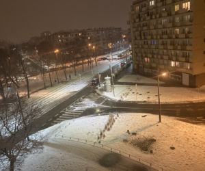 Warszawa pod śniegiem. Szykuje się powrót zimy w stolicy? [ZDJĘCIA] 