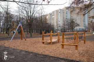 Kontrowersyjny plac zabaw na Bródnie