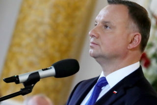 Duda ostro potraktował szychy z rządu. Poszło o szczepienia. Jak wy się zachowujecie?