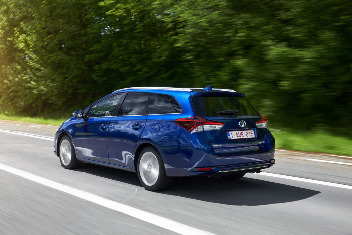 2015 Toyota Auris Touring Sports facelifting