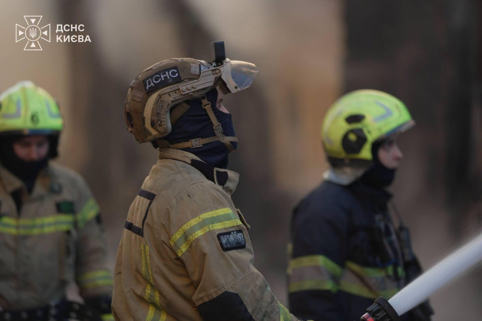 Rosja zaatakowała Kijów pociskami balistycznymi. Co najmniej dwie osoby zginęły