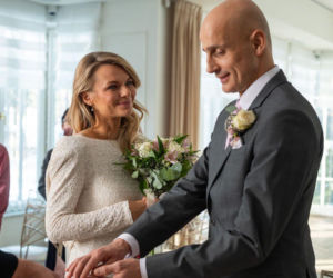 Na dobre i na złe odc. 988. Agata Woźnicka (Emilia Komarnicka), Rafał Konica (Robert Koszucki)