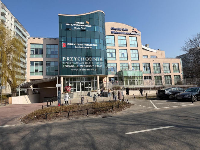 Ewakuacje szkół i przedszkoli w Warszawie. To zmasowana akcja? Znamy szczegóły