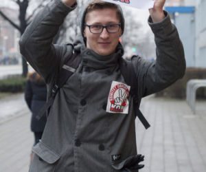 RĘCE PRECZ OD KLANU