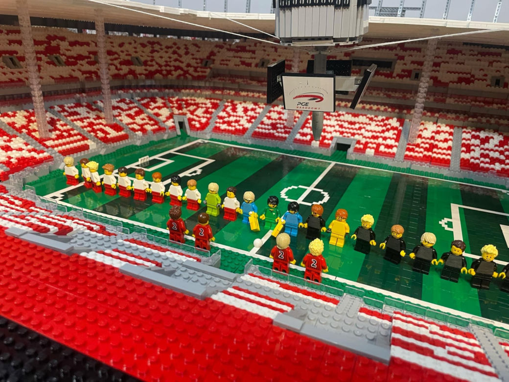 Stadion PGE Narodowy z klocków LEGO