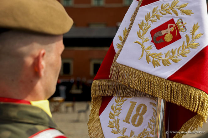 Prezydent Nawrocki o żołnierzach 18. brygady Obrony Terytorialnej: "zawsze blisko i zawsze gotowi służyć drugiemu człowiekowi"