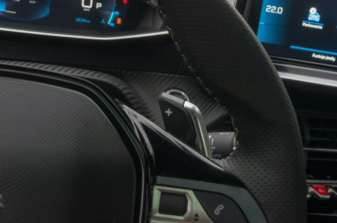 Peugeot 208 GT Line PureTech 130 S&S EAT8