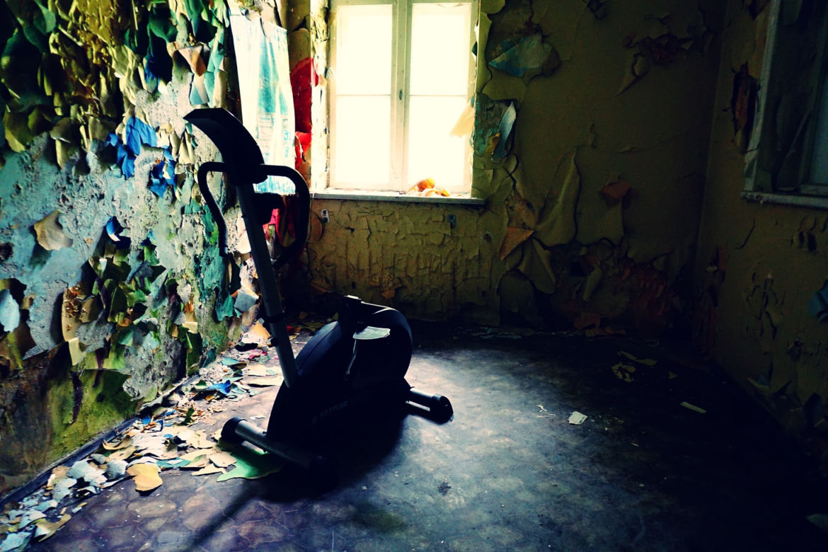 Opuszczony szpital rehabilitacyjny dla dzieci w Wielkopolsce [GALERIA]