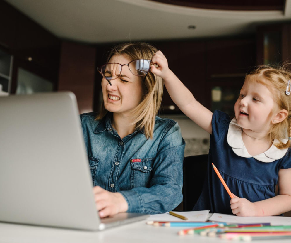 Dlaczego denerwuje cię własne dziecko? Psychologia podpowiada, co stoi za tą złością