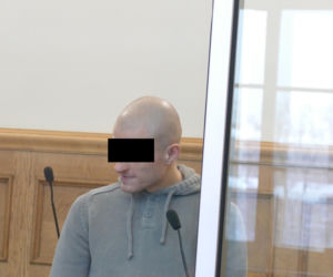 W kilkadziesiąt sekund zabił pana Franciszka. Wstrząsający film z targu w Rawie Mazowieckiej