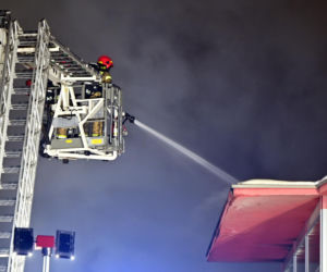 Pożar hali magazynowej w Skawinie