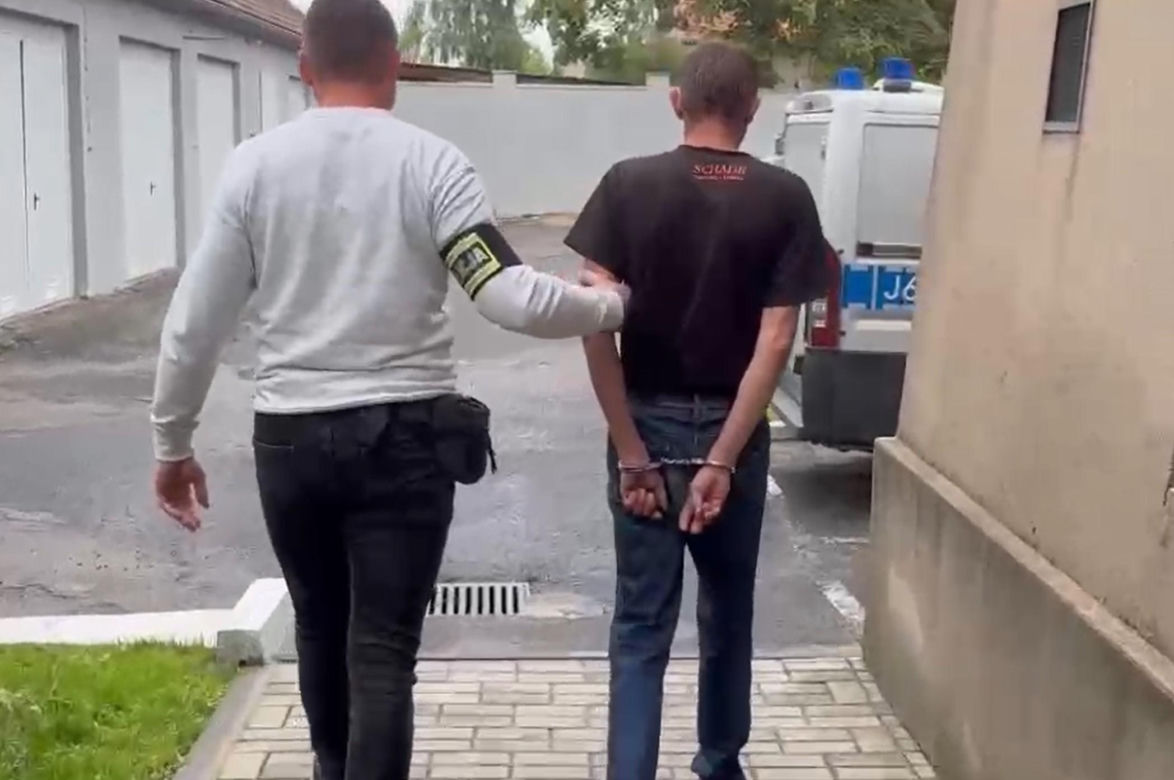 Koszmarne sceny. Syn bił 73-letnią matkę, wszystko nagrała ukryta kamera