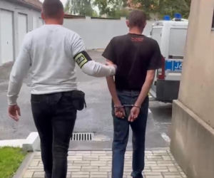 Koszmarne sceny. Syn bił 73-letnią matkę, wszystko nagrała ukryta kamera