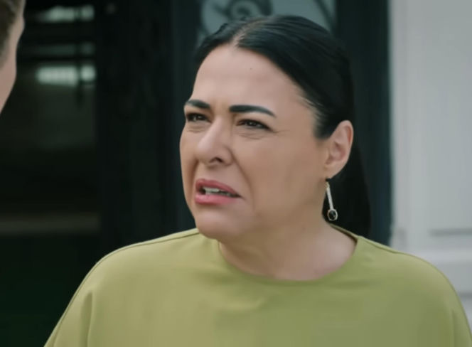 Panna Młoda, odcinek 22. Mukadder