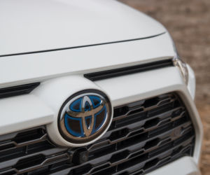 Toyota RAV4 2.5 Hybrid Dynamic Force 218 KM FWD e-CVT Selection