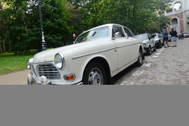 klasyki na spotkaniu Youngtimer Warsaw