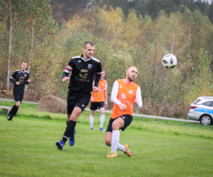 Start Toruń wygrywa po zaciętym meczu w Klamrach - zdjęcia z meczu