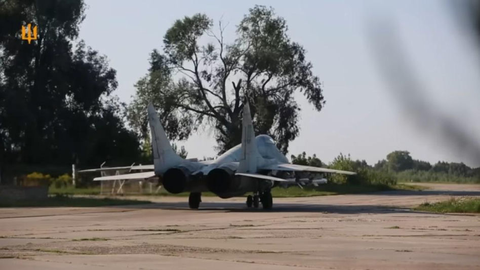 Ukraińskie F-16 na froncie. Taktyka z Zachodu nie wystarczyła, piloci stworzyli własną