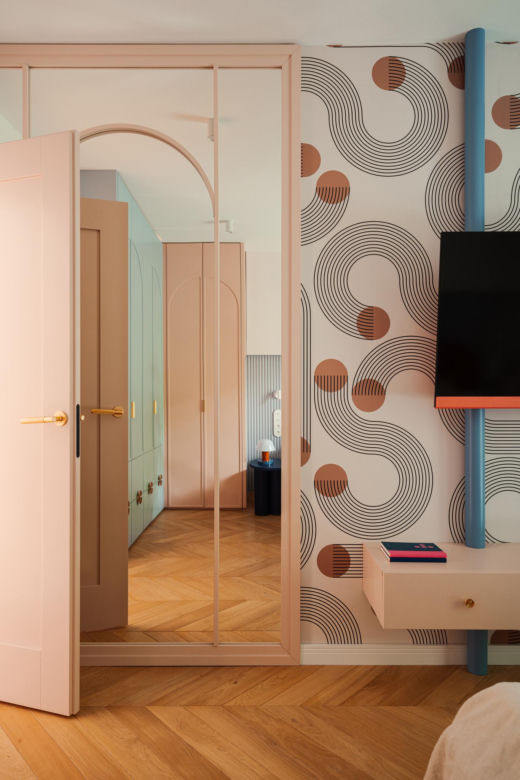 80-m mieszkanie w Krakowie w stylistyce Wesa Andersona