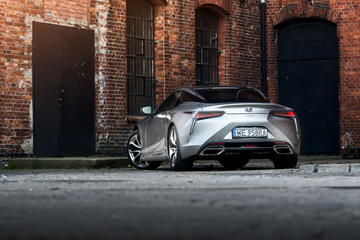 Lexus LC500h 3.5 V6 359 KM Superturismo
