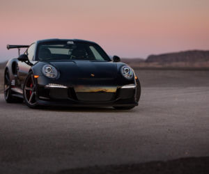 Porsche na felgach Vossen