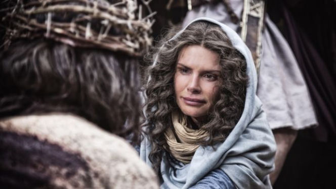Biblia odcinek 5. Maryja (Roma Downey)