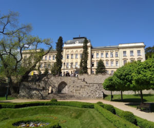 Szkoła przy katedrze w Kutnej Horze